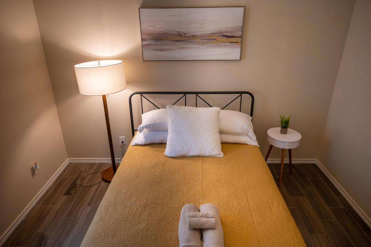 Fabulous King Size Bed In A Gated Neighborhood! Lägenhet Edinburg Exteriör bild